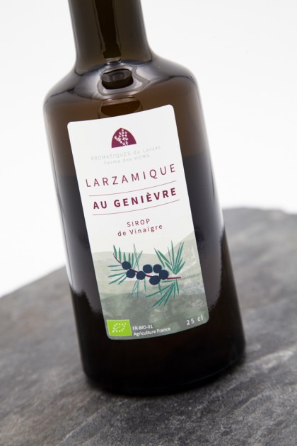 Vinaigre Larzamique au Genièvre  25cl