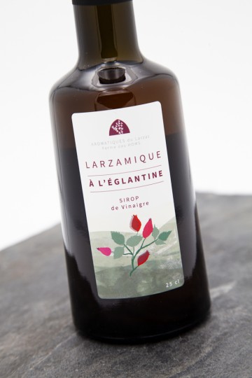 Vinaigre Larzamique à l'Eglantine 25cl